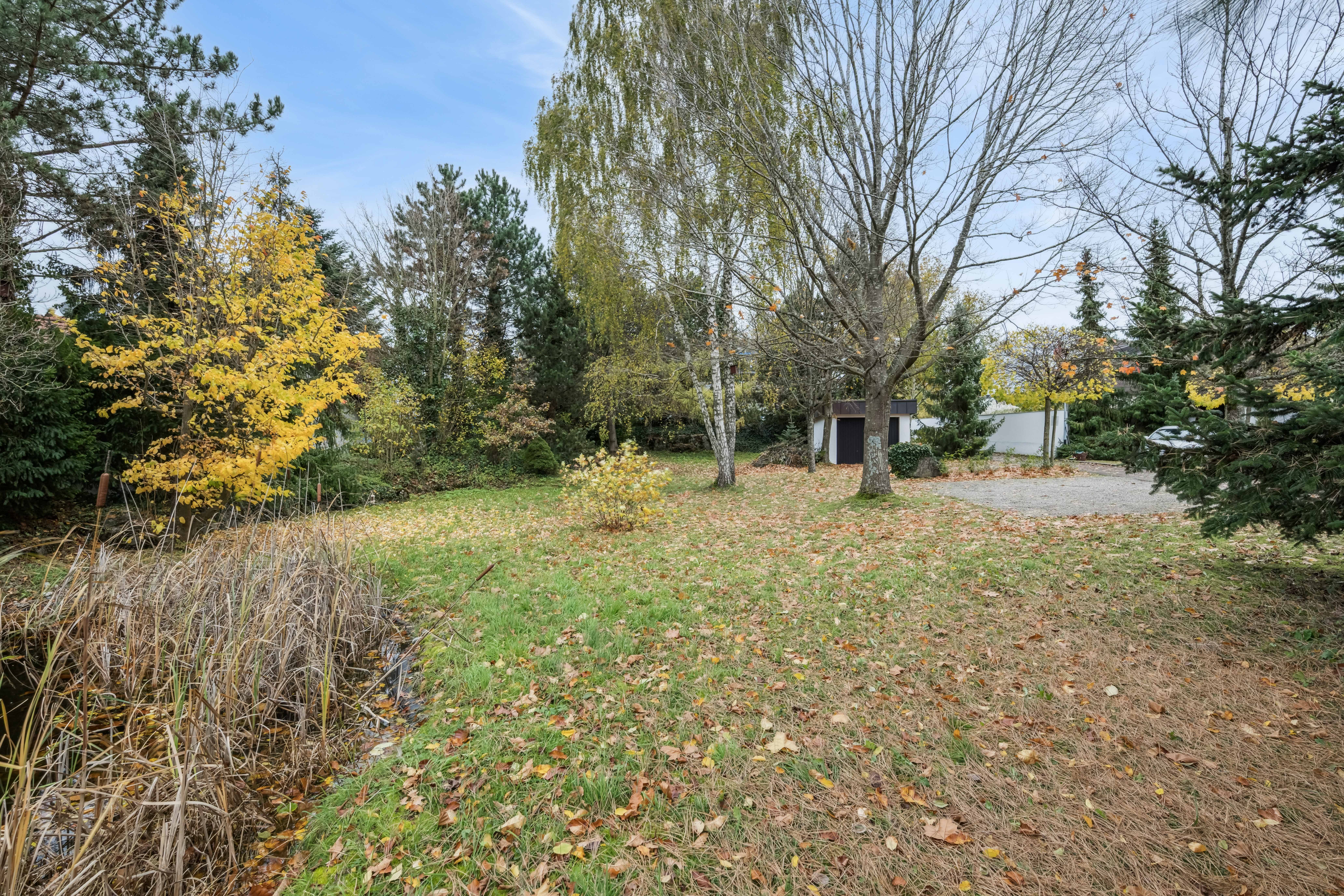 Naturverbundenes Baugrundstuck Waldstetten - 1.402 qm, Weitblick Rechberg &ndash; Bild 8 in Waldstetten
