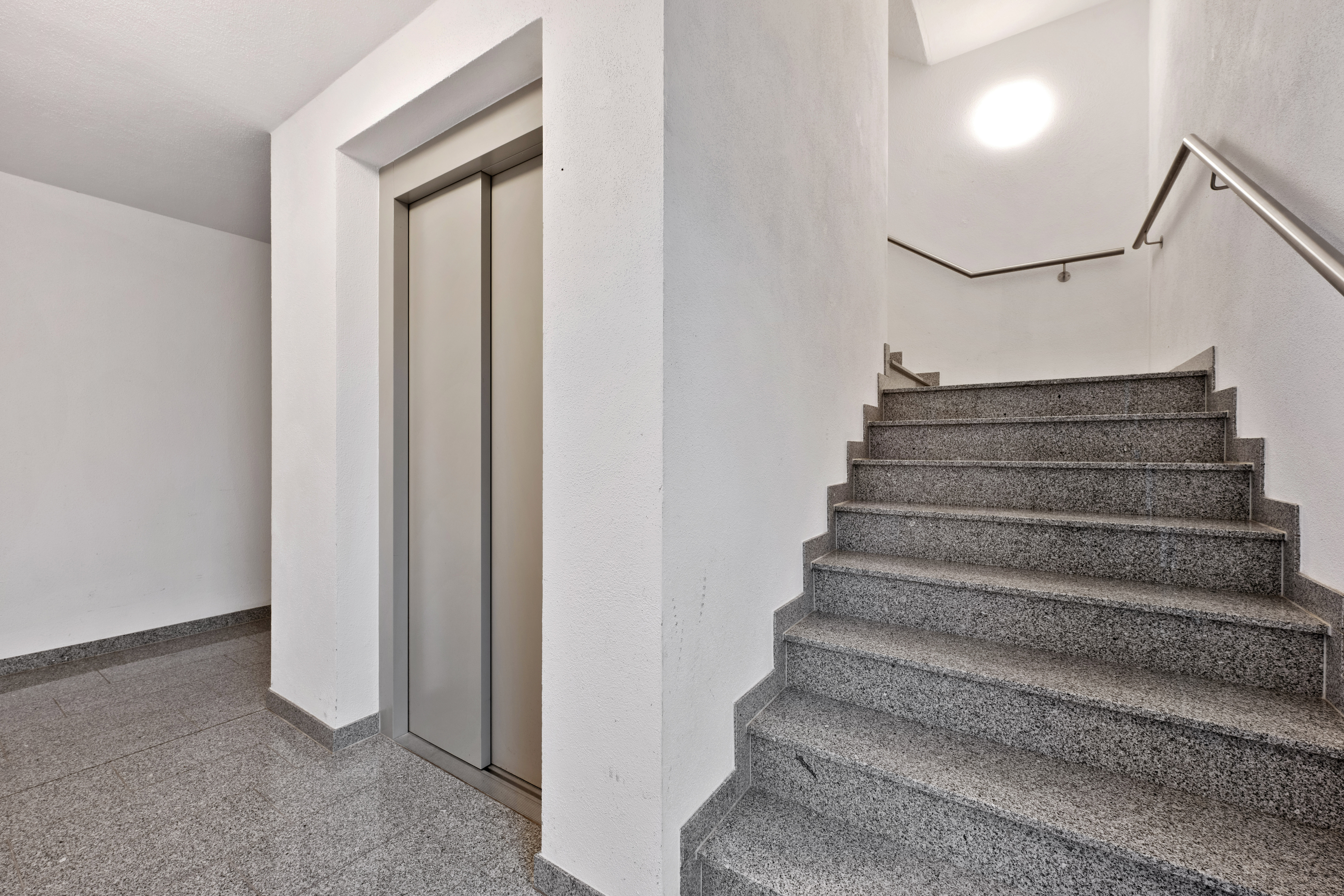 Luxuriöse 2.5-Zimmer-Wohnung mit Aufzug und Stellplatz in ruhiger Lage! – Bild 4 in Amstetten-Dorf
